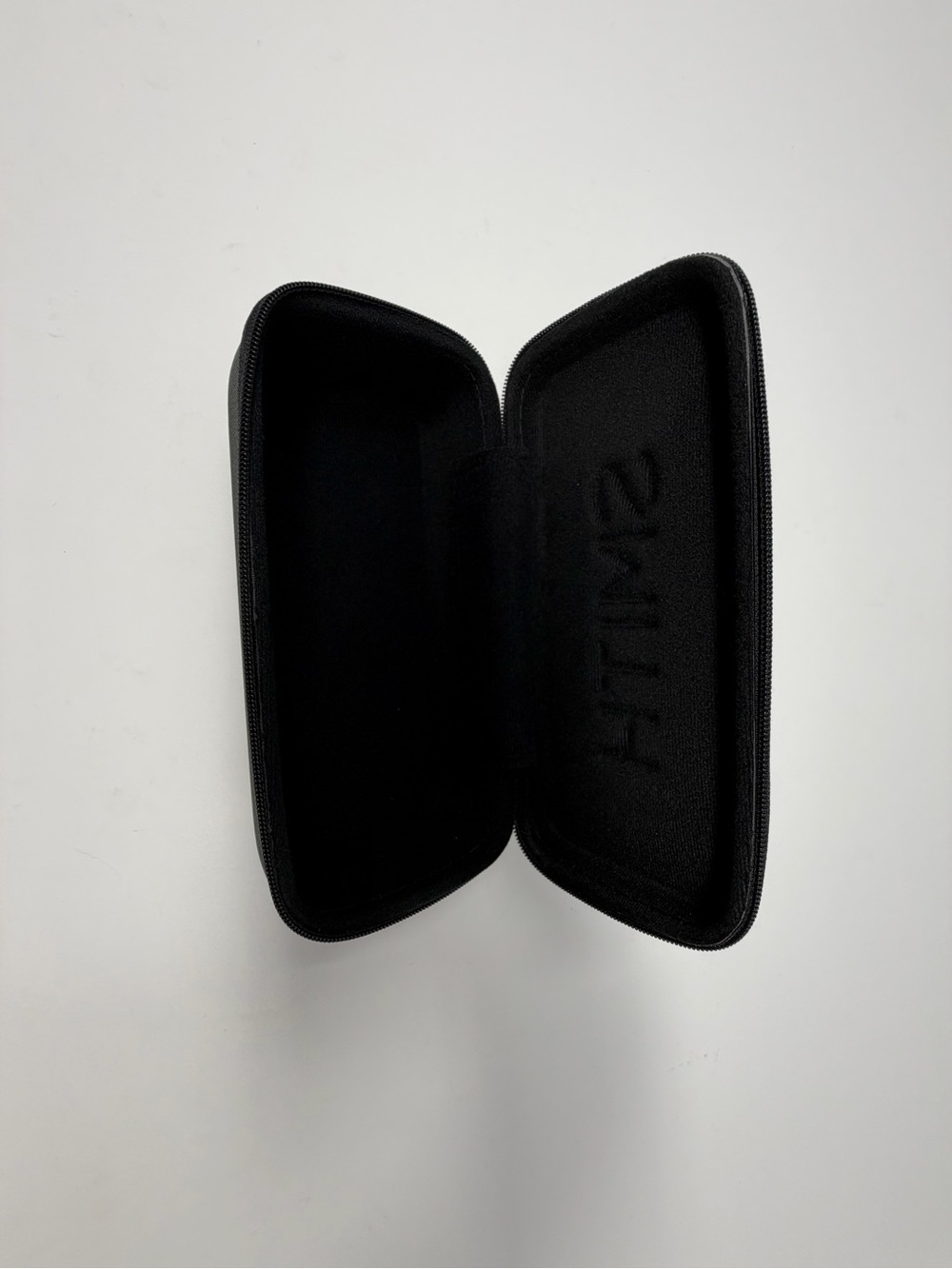 SMITH Black Eyewear Zip Case - Picture 6 of 9